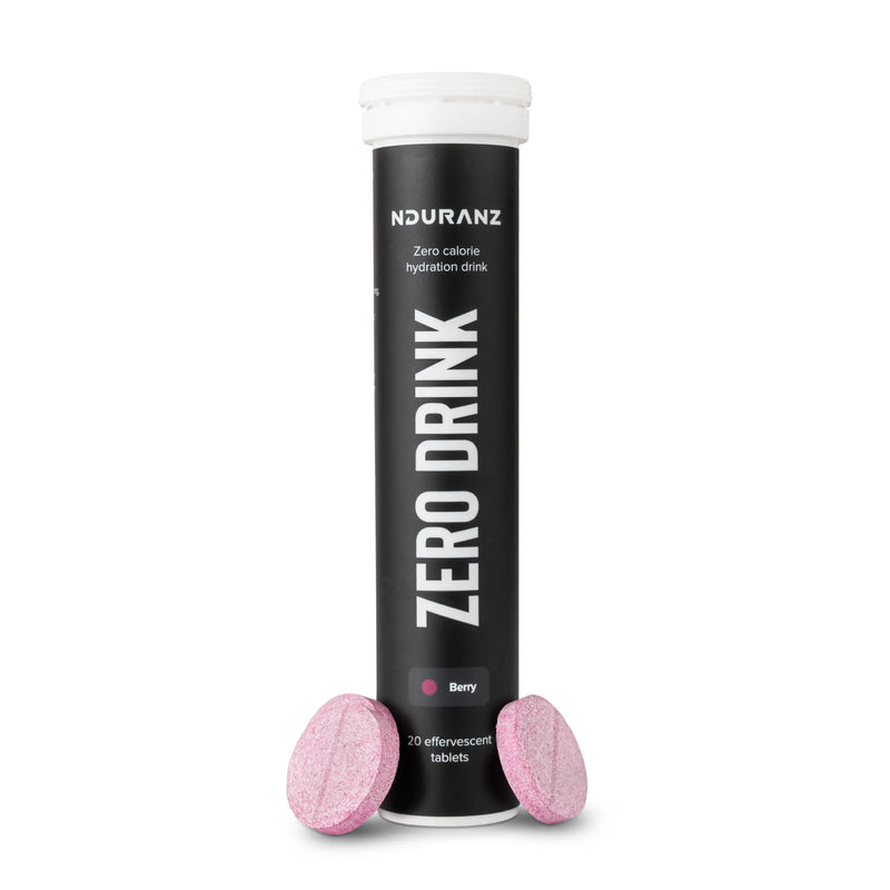 Nduranz Zero Drink - 20 šumečih tablet okus jagodičevja, črni cilindrični vsebnik z belim navojnim pokrovčkom na belem ozadju.