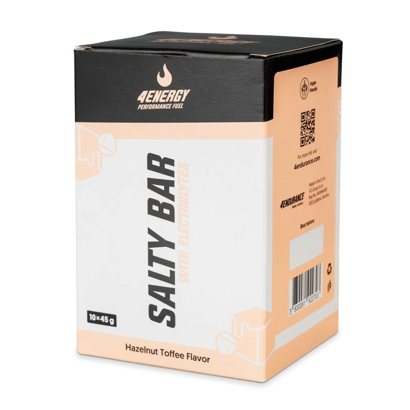 4Energy Salty Bar Box - 10 x 45 g okus lešnik-toffeeja, črno‑bež embalažo z logotipom blagovne znamke, kodo QR in ilustracijami ploščice.