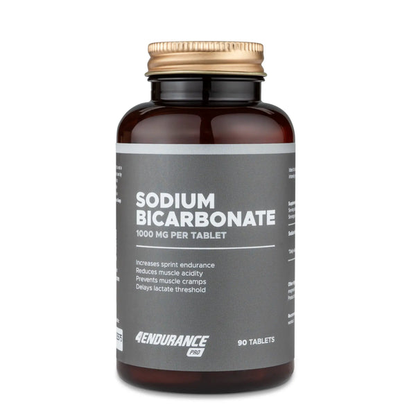 4Endurance Pro Sodium Bicarbonate - pakiranje 90 tablet, rjava steklenička z zlatim pokrovčkom na belem ozadju z vidnim besedilom na etiketi.